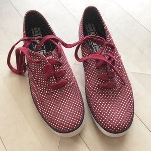 Keds - burgundy Polka dot